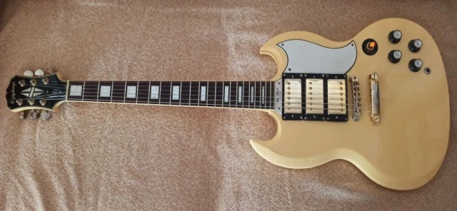 Epiphone G-400 Les Paul (SG) Custom