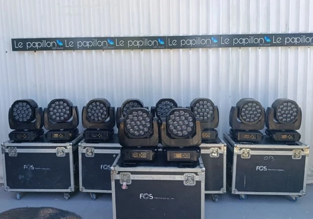FOS Helix HP/ Wash/ moving lights with 5 flight cases