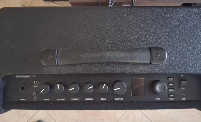 Fender Mustang LT50