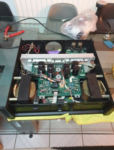QSC MX2000a