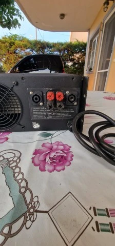 QSC MX2000a