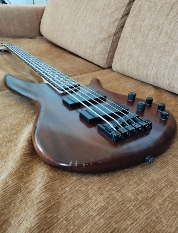 Ibanez Soundgear 5 strings  (Made in Japan, 2002)