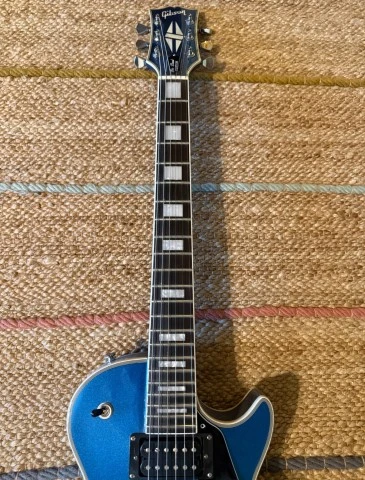 Chibson Les Paul Custom