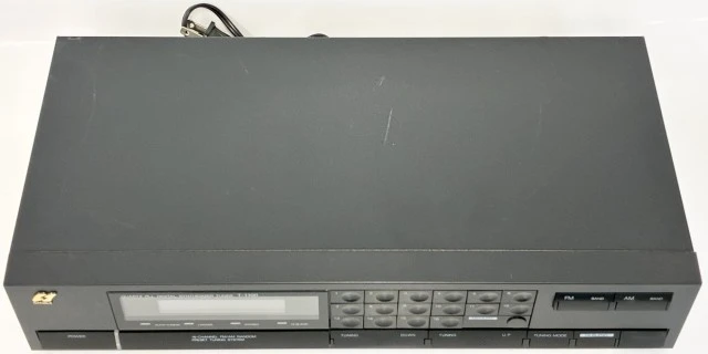 Tuner Sansui T - 1100