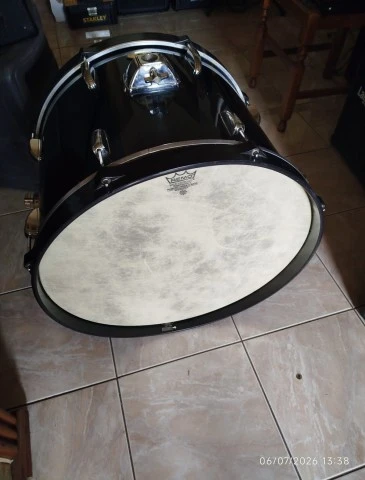 Bass drums Tama