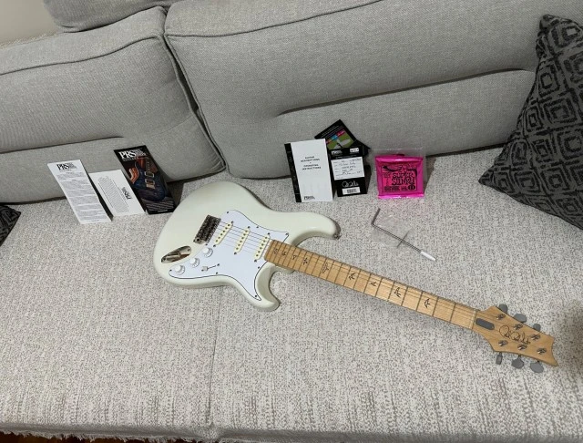 PRS Silver Sky USA Frost White 2020 Excellent Condition