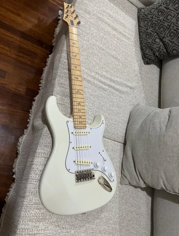PRS Silver Sky USA Frost White 2020 Excellent Condition