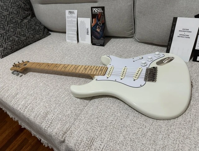 PRS Silver Sky USA Frost White 2020 Excellent Condition