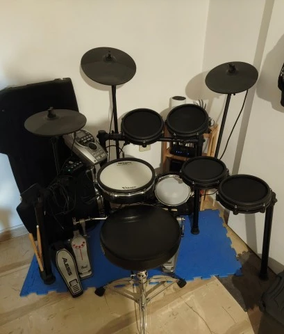 Roland TD-15, Alesis Nitro