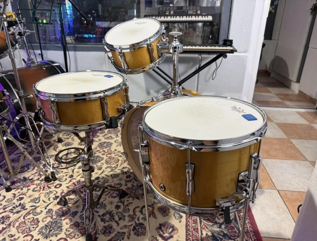 Drums - Yamaha Stage Custom Hip