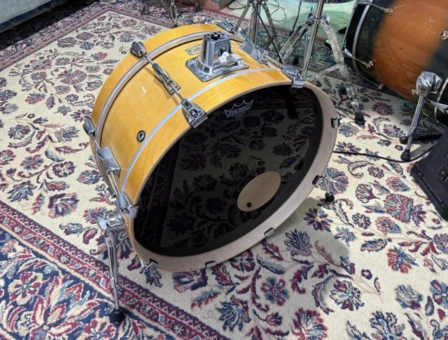 Drums - Yamaha Stage Custom Hip