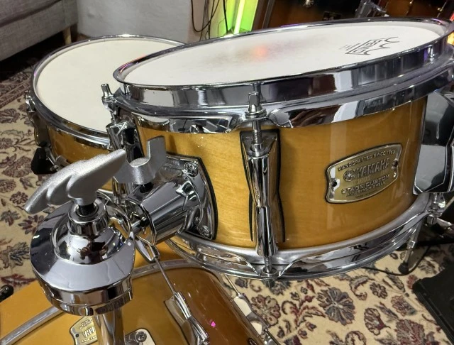 Drums - Yamaha Stage Custom Hip