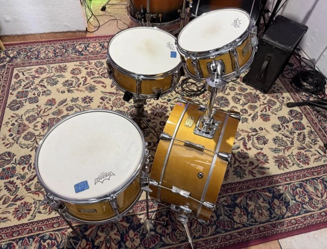 Drums - Yamaha Stage Custom Hip