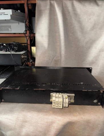 Custom Αναλογικός Ενισχυτής / DIY Audio Unit σε Rack 19