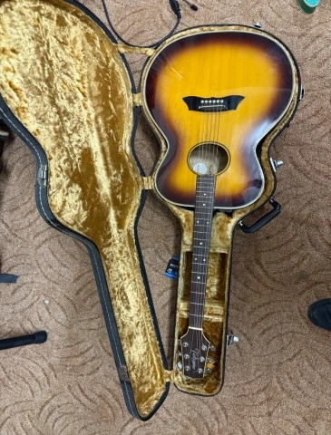 Takamine Japan 1979
