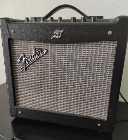 Fender Mustang I V.2 20W