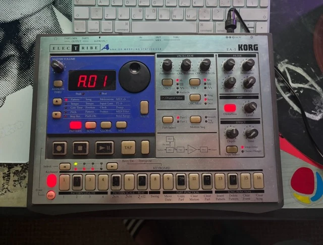 KORG EA-1 Analog Modeling Synthesizer 1999