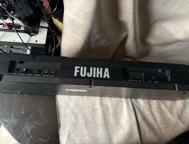 Vintage Ηλεκτρονικό Πιάνο / Keyboard Fujiha P-61 (61 Πλ