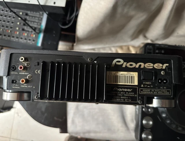 Ζεύγος Pioneer CDJ-1000MK2 Professional DJ Players