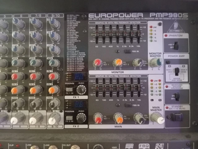 Behringer EuropowerPMP980S + 2 Behringer Eurolive E1520