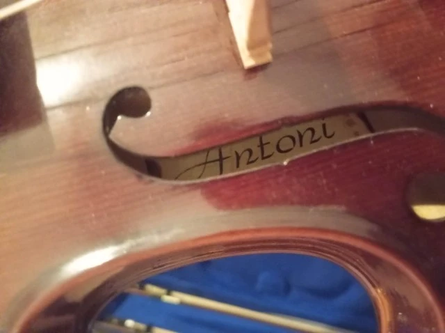 Selling Nearly New Antoni Premiere in Great Condition 