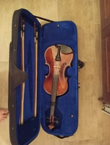 Selling Nearly New Antoni Premiere in Great Condition 