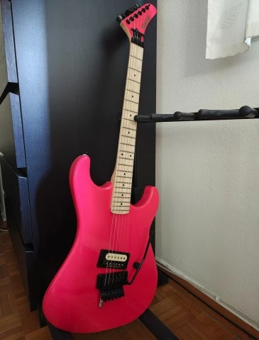 Kramer Baretta Vintage Ruby Red + Dtuna