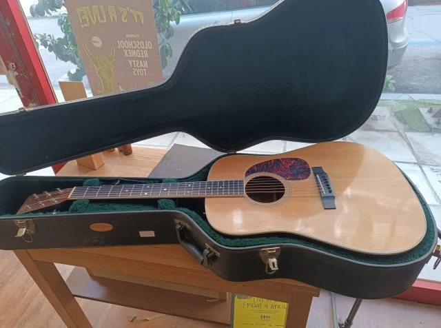 Ακουστική Martin D-16