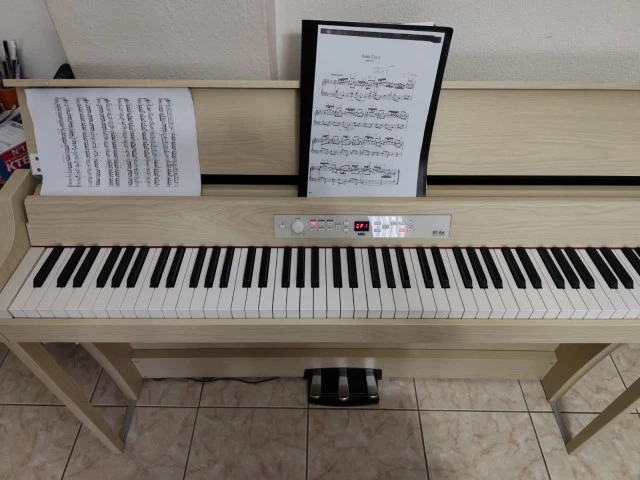Πιάνο KORG G1 Air σε χρώμα White Ash, Made in Japan