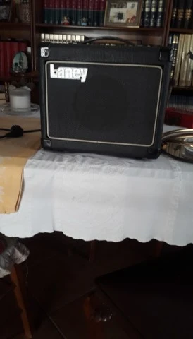 Ενισχυτής κιθάρας LANEY IG12 10w