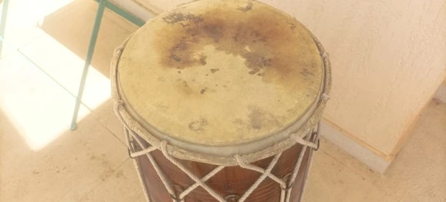 Mridangam ξύλινο κρουστό όργανο , παραδοσ