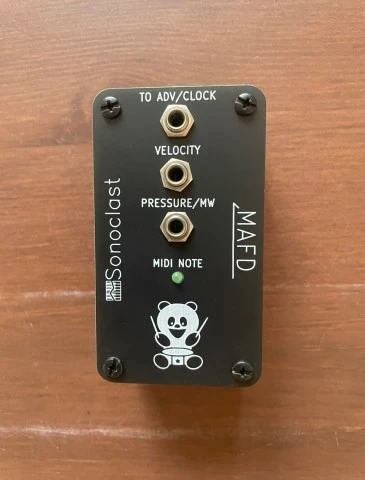 Mafd midi controler for Moog Dfam 