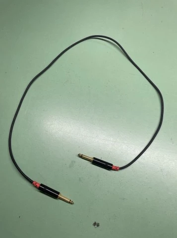 Studio Cable Bundle – 28 Audio & MIDI Cables + Peda