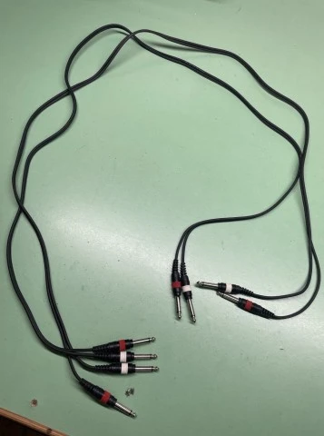 Studio Cable Bundle – 28 Audio & MIDI Cables + Peda