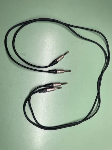 Studio Cable Bundle – 28 Audio & MIDI Cables + Peda