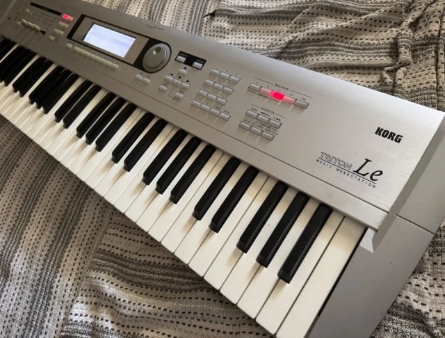 Korg Triton LE 61