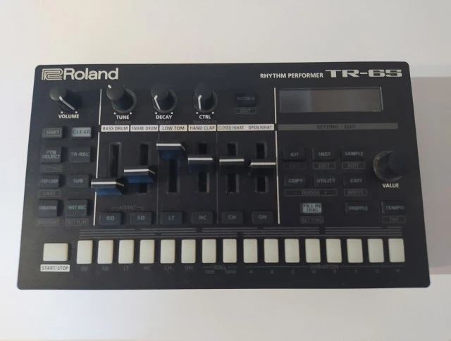 Roland TR-6S