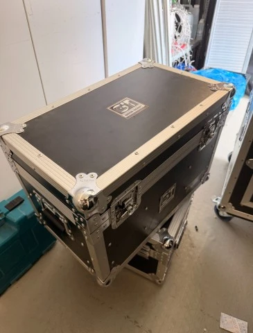 Stairville MH-110 Wash LED Moving Head + Thon Case 2x 