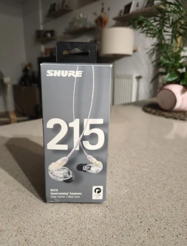 Shure 215