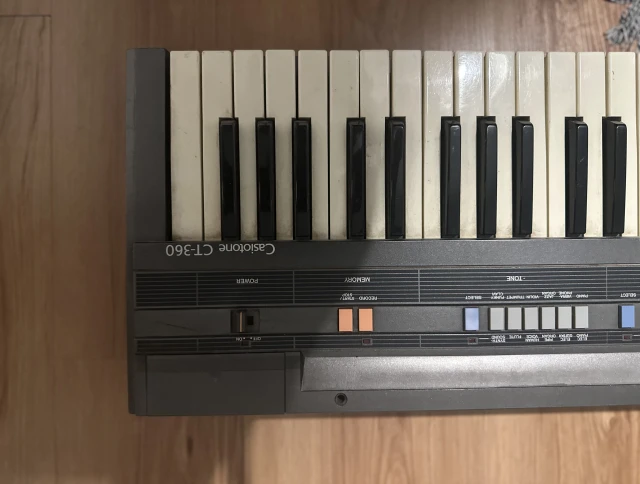 Casio Casiotone Ct-360 49-key Keyboard 