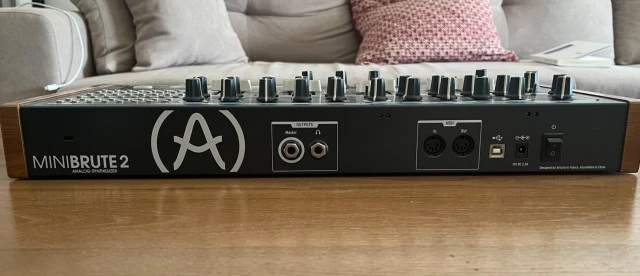 Arturia MiniBrute 2