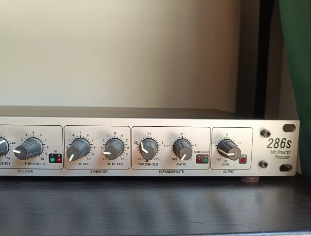 DBX 286s