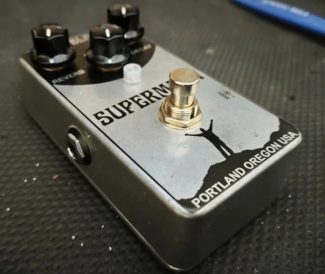 Mr. Black Supermoon Chrome 