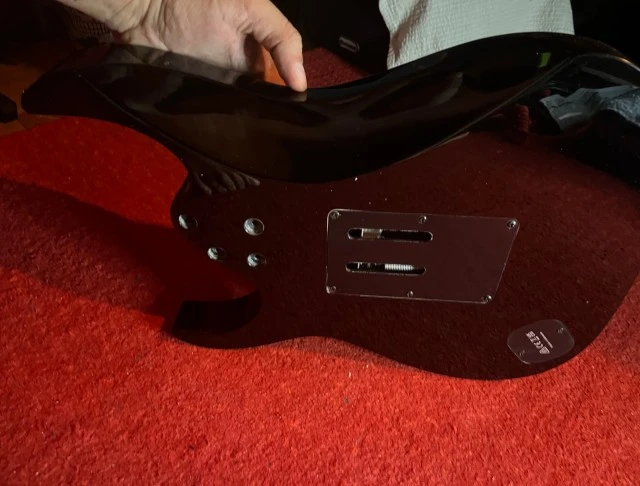 Ibanez Universe UV70P Body/Tremolo 