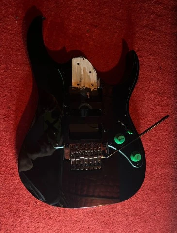 Ibanez Universe UV70P Body/Tremolo 