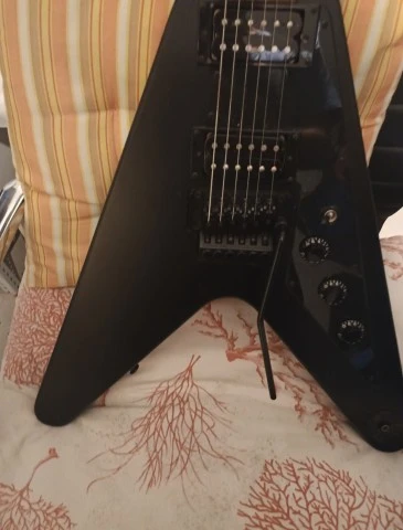 Epiphone gothic flying V tremolo &amp;θήκη (2002-Korea)