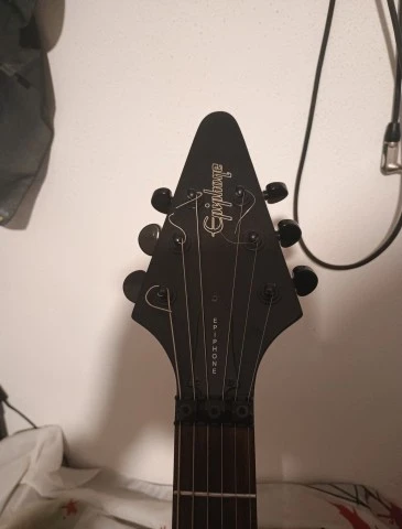 Epiphone gothic flying V tremolo &amp;θήκη (2002-Korea)