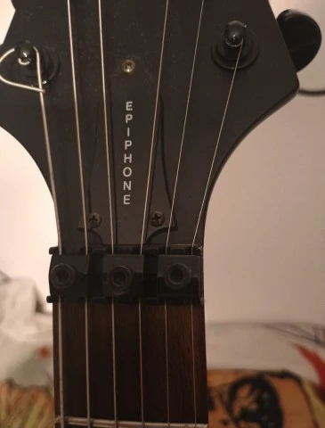 Epiphone gothic flying V tremolo &amp;θήκη (2002-Korea)