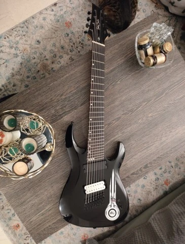 Harley Benton 458BK 8 String και DiMarzio D Activator