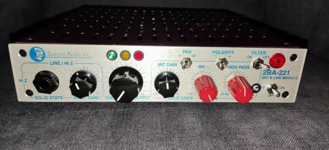 Summit Audio 22ba 221 Mic/Line Preamp